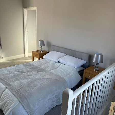 Brady'S Glastonbury Beautiful Pad Great Location! Exteriör bild
